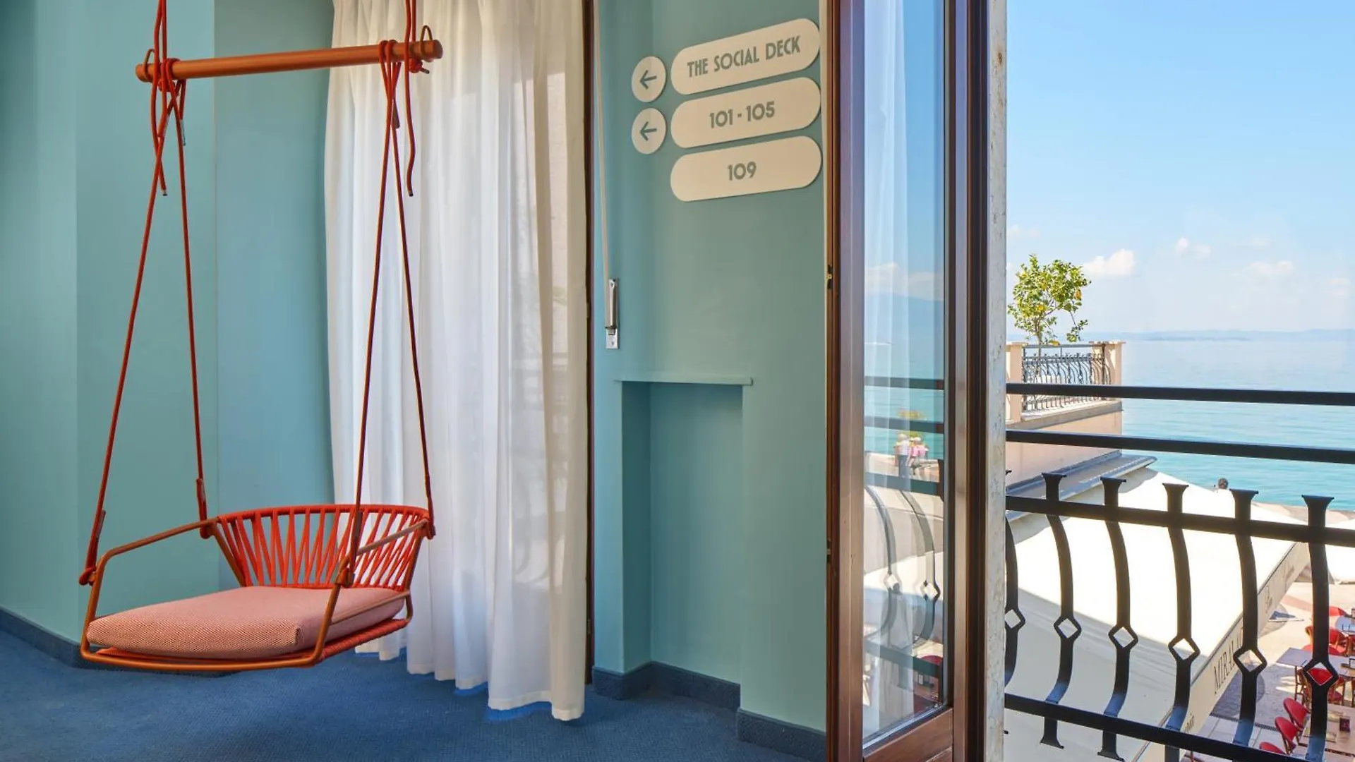 La Vista Postcard Hotel Lazise 3*,